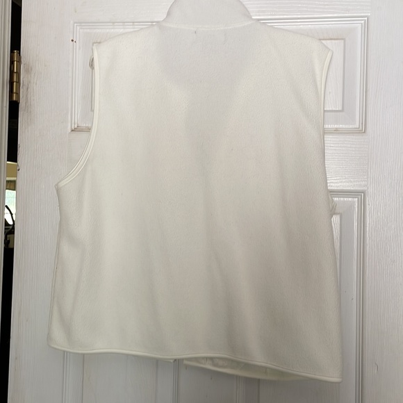 Charter Club XL Fleece Vest - White with Gray around inside collar - Picture 4 of 11